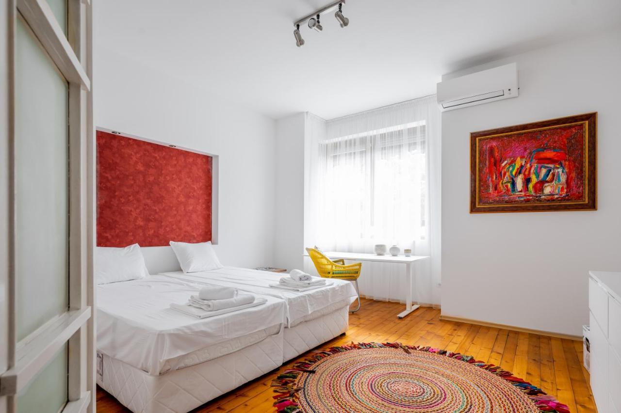 Apartment Sofia's Vintage Gem: Spacious 2bd Flat On Solunska